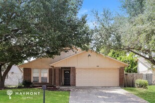 232 Lemon Dr in Arlington, TX - Building Photo