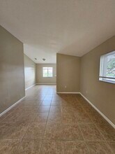 3490 Briar Bay Blvd in West Palm Beach, FL - Foto de edificio - Building Photo