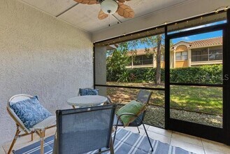 8035 Bayside View Dr in Orlando, FL - Building Photo - Building Photo