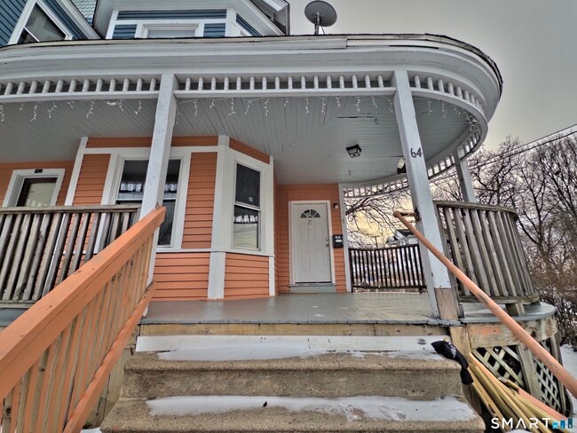 64 Wood St in Waterbury, CT - Building Photo - Building Photo