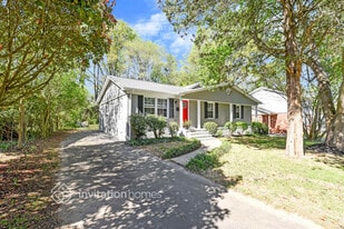 6221 Old Coach Rd in Charlotte, NC - Building Photo