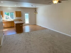551 America Blvd in Sequim, WA - Building Photo - Building Photo
