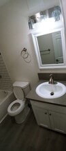 Franklin Terrace Apartments in Pomona, CA - Foto de edificio - Interior Photo