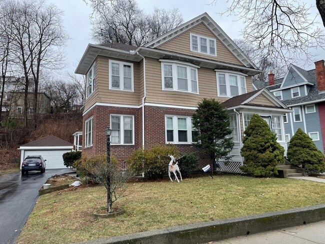 property at 51 Richmond Ave