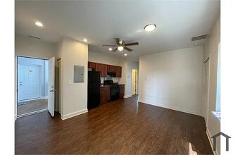 8246 S Racine Ave in Chicago, IL - Building Photo - Building Photo