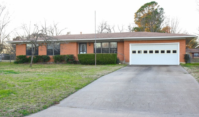 property at 1805 Waterloo Ave