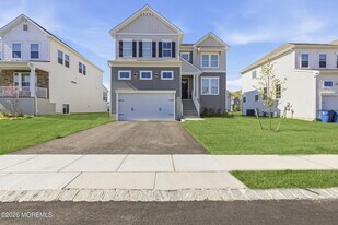 10 Carlisle Ct in Howell, NJ - Building Photo