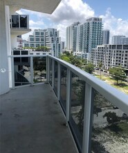 601 NE 23rd St, Unit 801 in Miami, FL - Foto de edificio - Building Photo