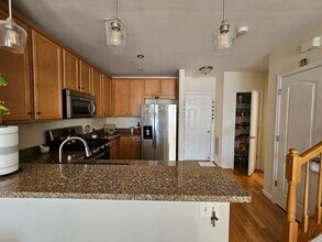 22946 Newcut Rd in Clarksburg, MD - Building Photo - Building Photo