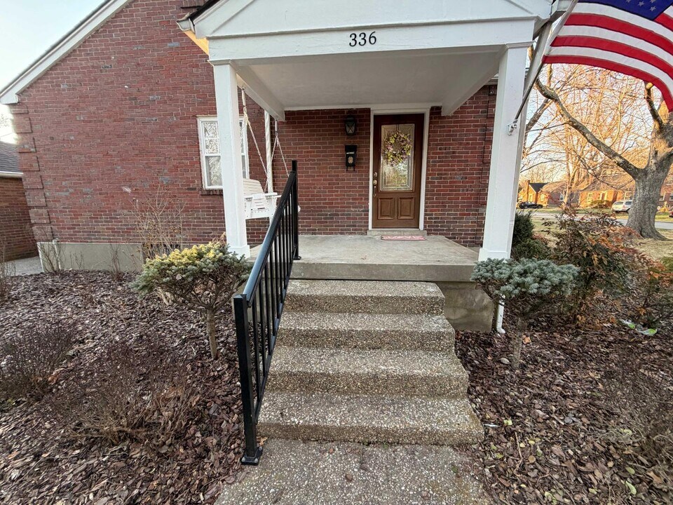 336 Monohan Dr in Louisville, KY - Building Photo