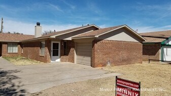 5430 34th St, Unit A in Lubbock, TX - Building Photo