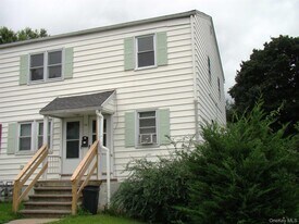 28 Vernon Terrace in Poughkeepsie, NY - Building Photo