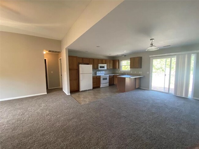 15905 Tracker Ln in St. Robert, MO - Building Photo - Building Photo