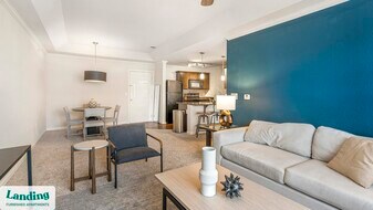 97 Market Point Dr in Greenville, SC - Building Photo