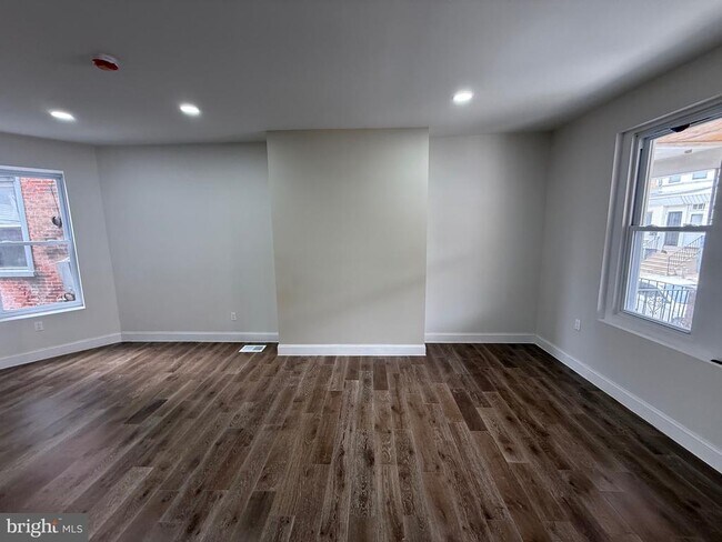 5612 Rodman St in Philadelphia, PA - Building Photo - Building Photo
