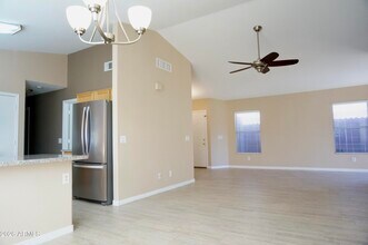 3033 E Hononegh Dr in Phoenix, AZ - Building Photo - Building Photo