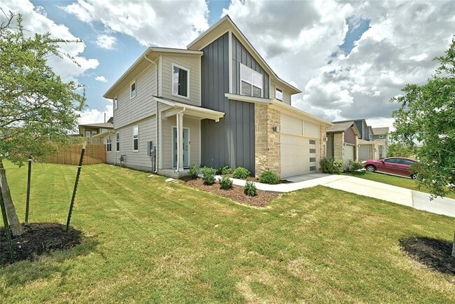 8133 Linnie Ln in Austin, TX - Building Photo - Building Photo
