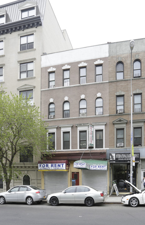 Third Ave and E Tremont in Bronx, NY - Building Photo