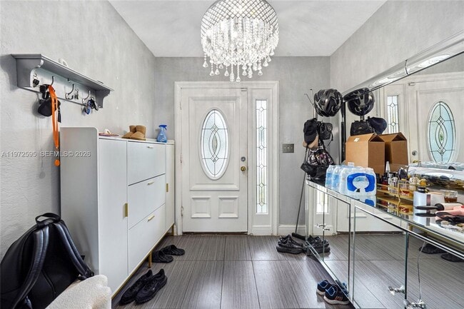 2534 Monroe St in Hollywood, FL - Building Photo - Building Photo