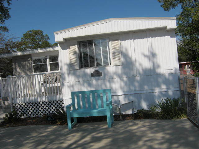 625 Dogwood Dr in Sunset Beach, NC - Building Photo