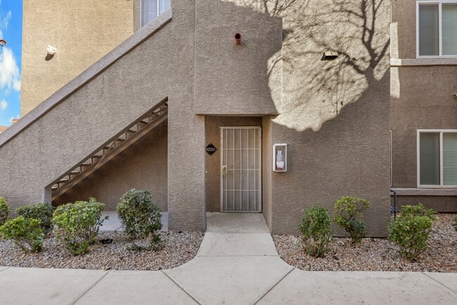 5525 Flamingo in Las Vegas, NV - Building Photo - Building Photo