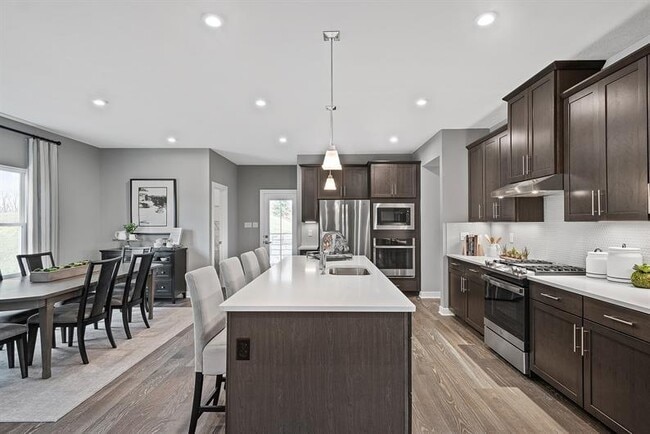100 Woodsman Rdg Dr in Zelienople, PA - Building Photo - Building Photo
