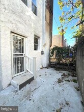 2437 W Toronto St in Philadelphia, PA - Building Photo - Building Photo