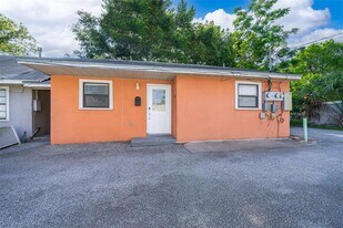 118 E Muriel St in Orlando, FL - Building Photo