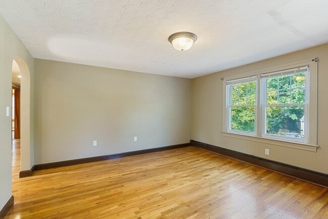 139 Pratt Rd, Unit #2