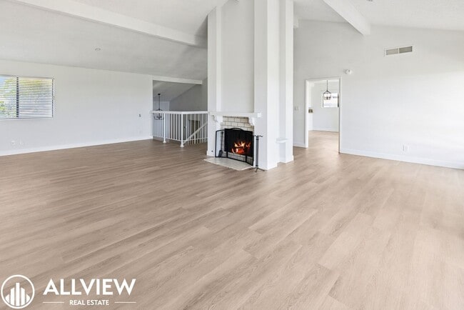 29 Sky Sail Dr in Newport Beach, CA - Building Photo - Building Photo