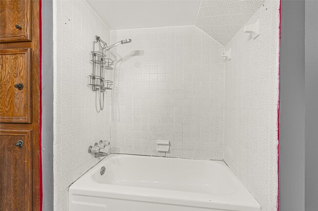 property at 225 St Cloud Dr