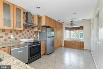 7886 Brighton Way in Manassas, VA - Building Photo - Building Photo