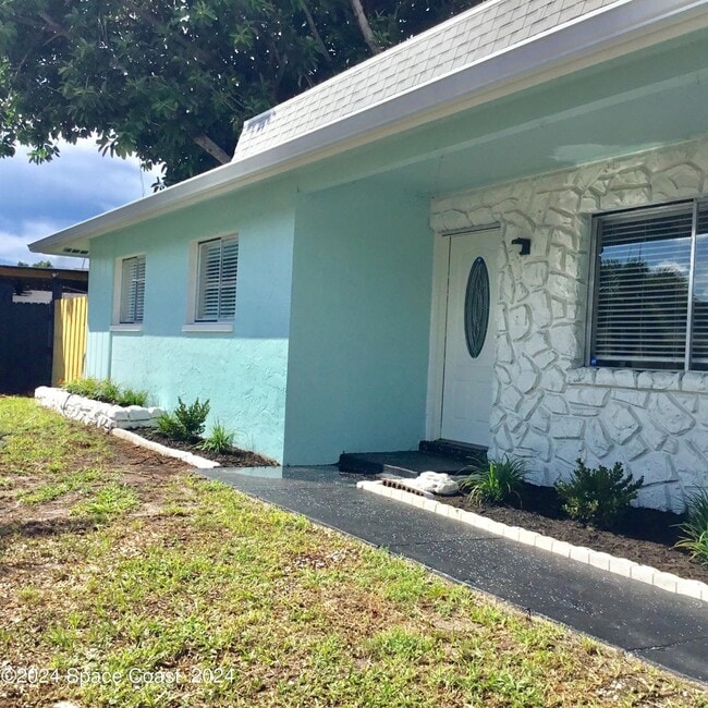 property at 437 Via Palermo Ct