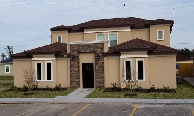 1809 S Texas Blvd, Unit 3
