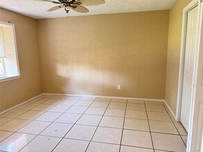 228 Meadowlawn St in Shoreacres, TX - Building Photo - Building Photo