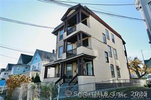 463 Logan St in Bridgeport, CT - Building Photo