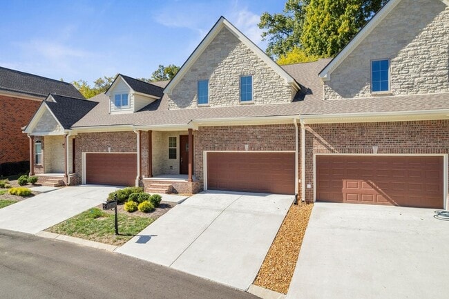 118 Nickolas Cir in Lebanon, TN - Building Photo - Building Photo