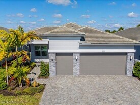 12289 Windamere Trl in Naples, FL - Building Photo