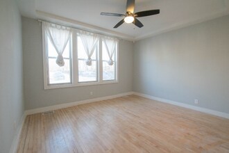 2732 S Bonfield St in Chicago, IL - Building Photo - Building Photo