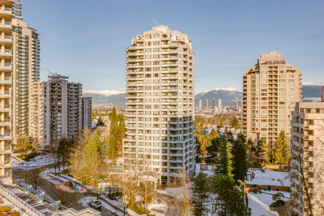 the Evergreen in Burnaby, BC - Building Photo