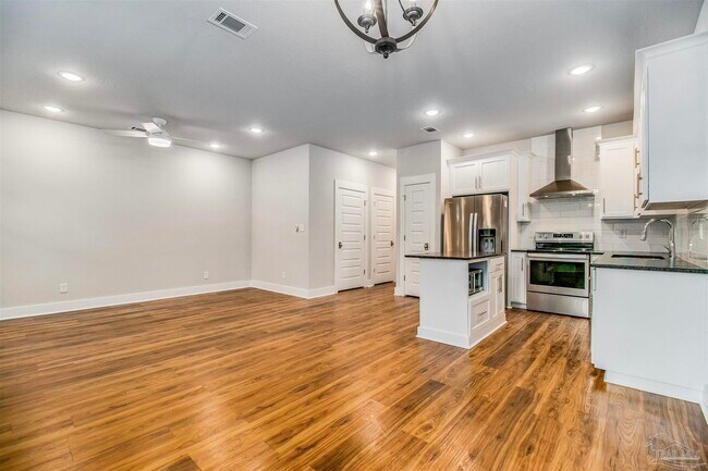 property at 230 N De Villiers St