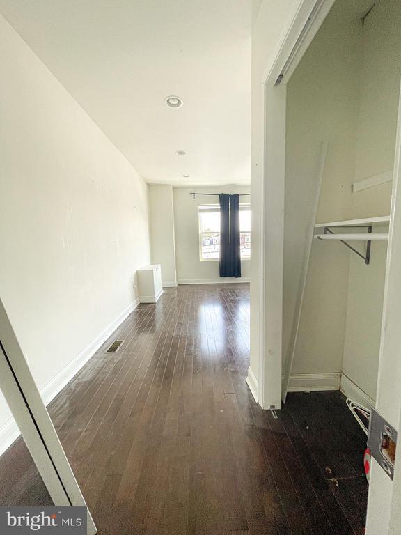 property at 1419 Morris St