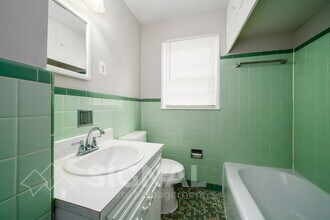 213 Lake Dr Cir NE in Birmingham, AL - Building Photo - Building Photo