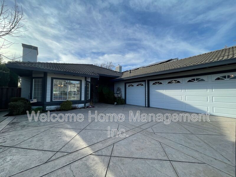 4310 Canyon Crest Rd W in San Ramon, CA - Building Photo