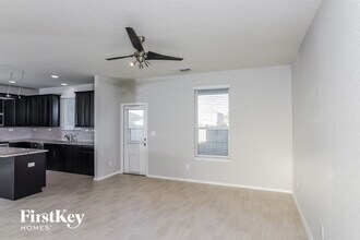 10243 Reyes Heights in San Antonio, TX - Building Photo - Building Photo