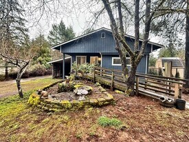 90 E Balbriggan Rd in Shelton, WA - Building Photo