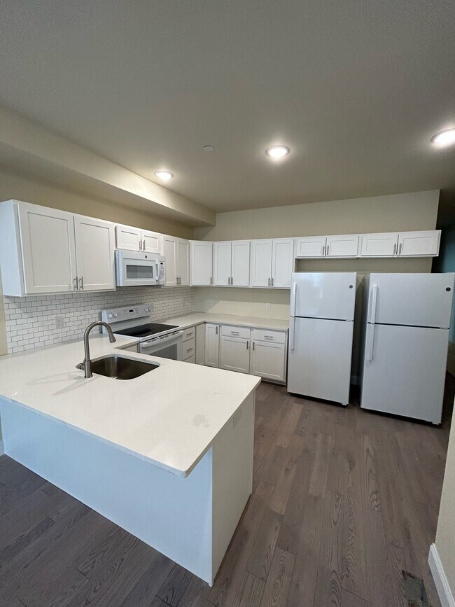 1626 N Willington St, Unit 1 photo'