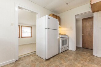 1724 E 14th St in Des Moines, IA - Building Photo - Building Photo
