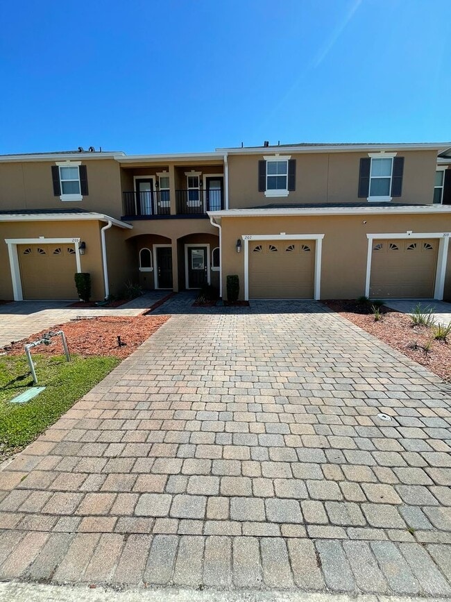 property at 207 Wentworth Grande Dr