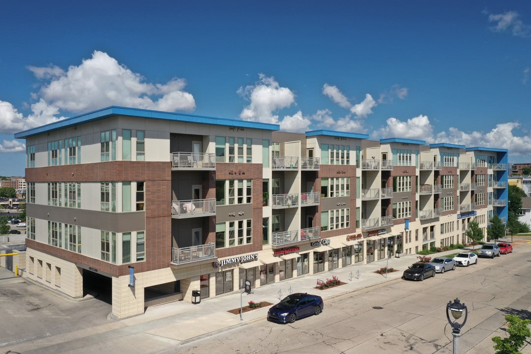 Avenir in Milwaukee, WI - Foto de edificio